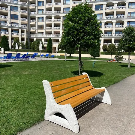 Apartment Seaside View In *