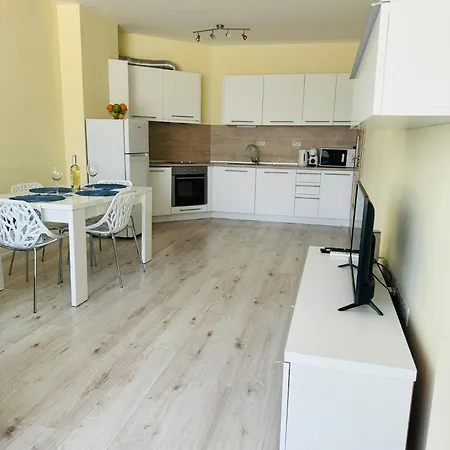 Apartment Seaside View In Varna
