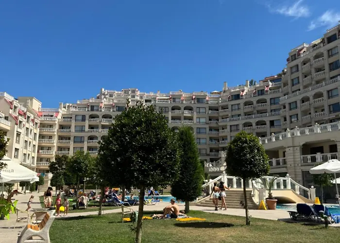 Seaside View In Apartment *